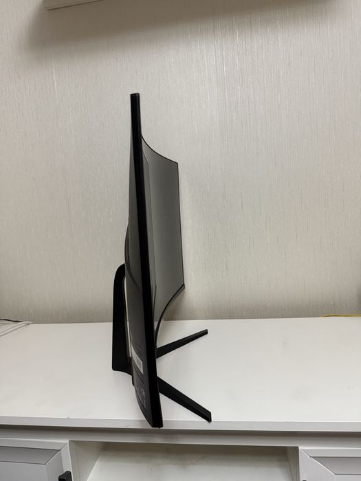 ViewSonic Gaming VX3219-PC-MHD Curbat 31.5 inch 1 ms Negru 240 Hz