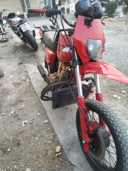 Motosikl 350 kub xitoy matorli. Hamma joyi ishledi.