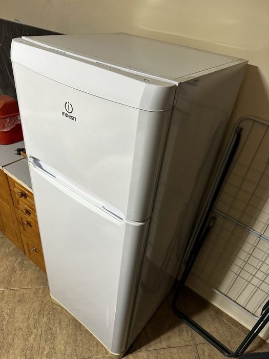 Хладилник Indesit