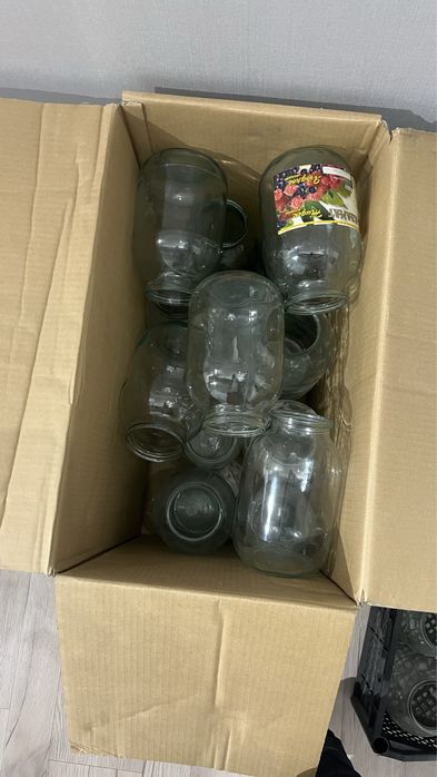 Банки разныйе литровыйе двухлитровыйе трехлитровые
