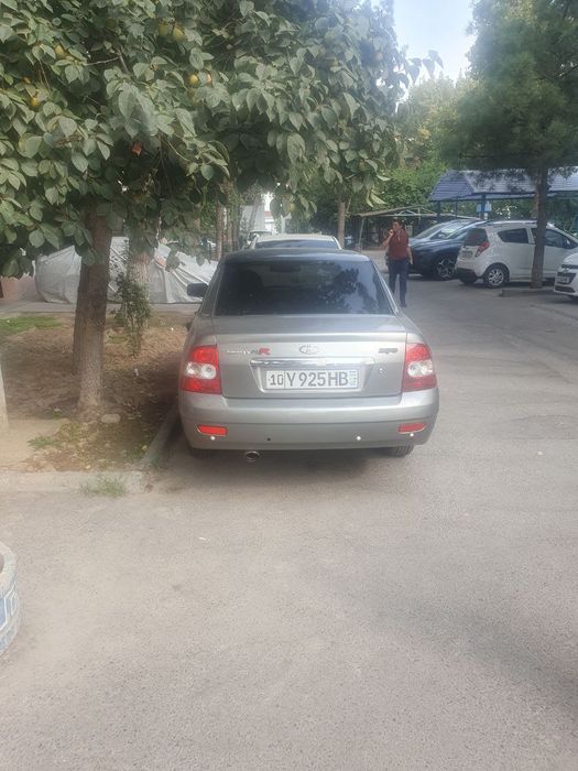 Меняю авто Приора на домаз