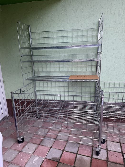 Coș-raft metalic pentru expunere