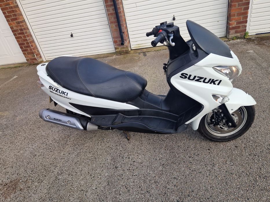 Suzuki burgman 125cc  2015