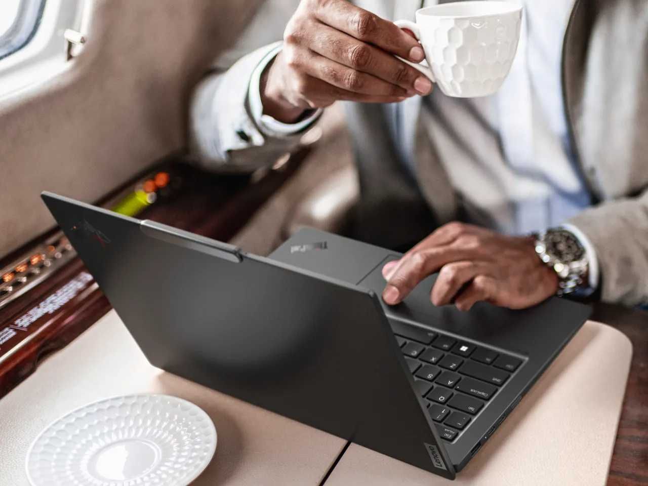 Lenovo X1 2-in-1 Gen 9 14" FHD+ Ultra7 165U 64GB Ram 1TB 2Ani