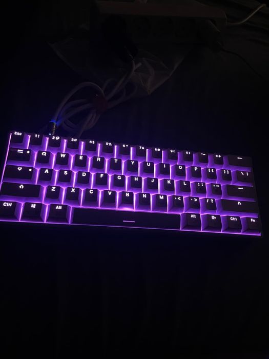 Tastatura qwerty ( nefolosita}