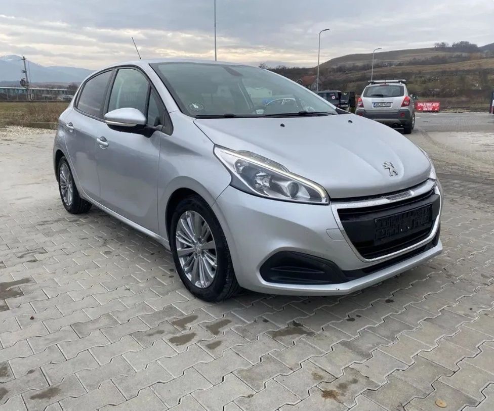 Vând Peugeot 208 1.6 Hdi