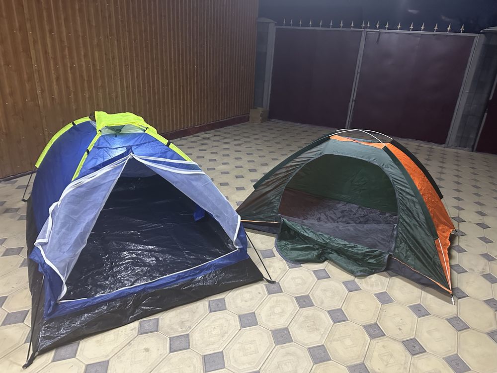 Туристические палатки для отдыха с лампой