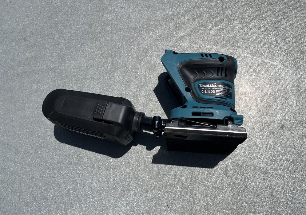 Slefuitor cu vibratii Makita DBO480z 18V Li-ion Nou