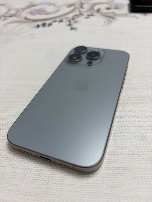 IPHONE 15 pro в отличном состоянии