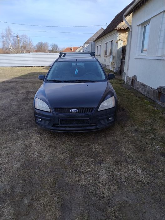 Dezmembrez Ford focus 2 2007  1.6 90 cp