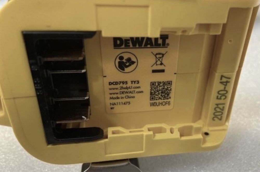 Corp DCD795, nou, original-DeWALT.(cuciocan)