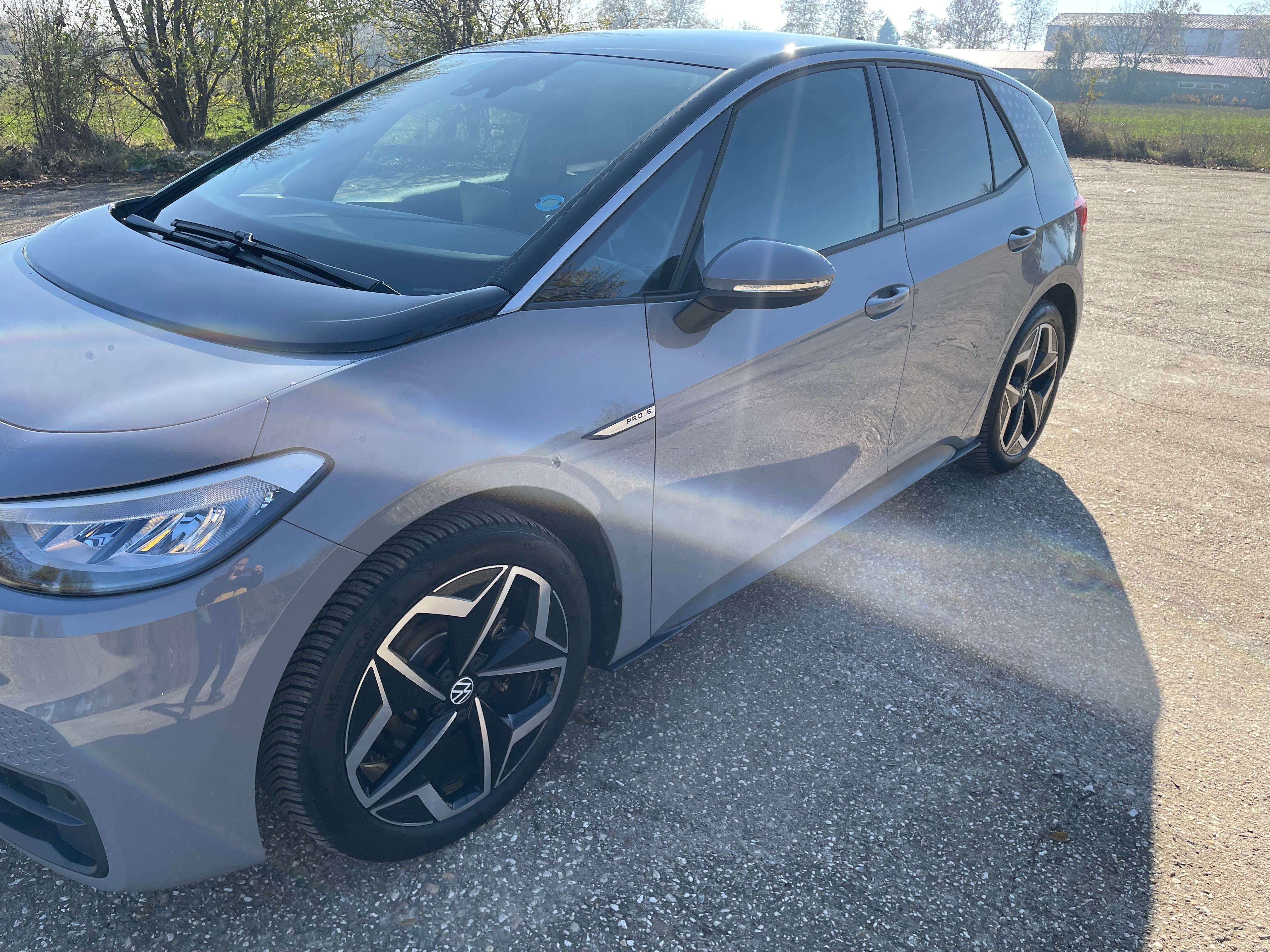 Продавам електро кола ID3 pro S