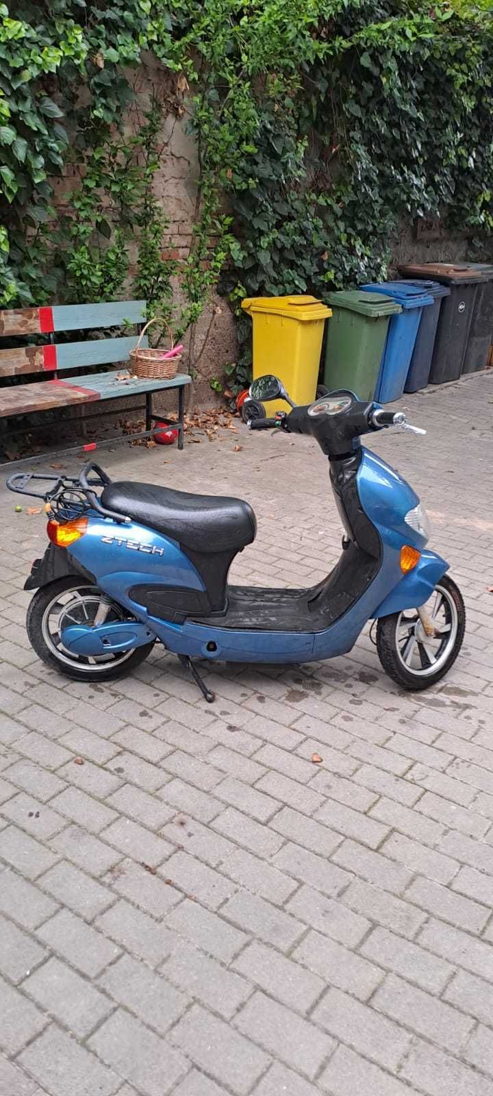 Vand Scooter electric
