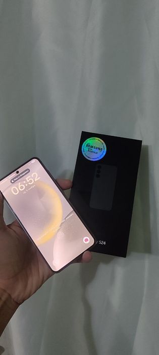 Samsung Galaxy s 24 8/256gb идеальный состояние