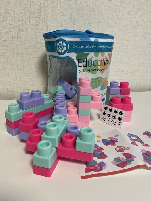 Конструктор от мека, гъвкава пластмаса - 56 елемента