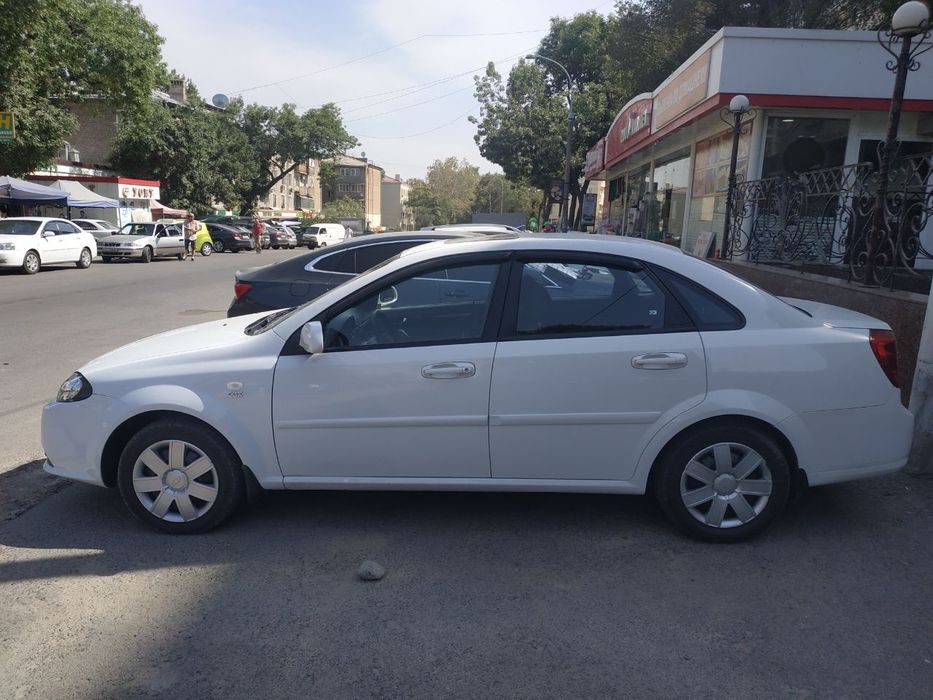 Lasetti sotiladi 1.8 A/T