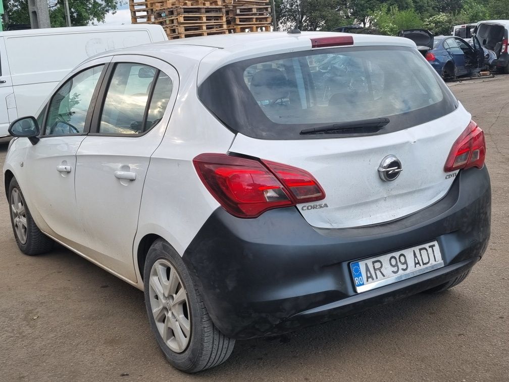 Opel Corsa E 2016 1.3 cdti avariat lovit