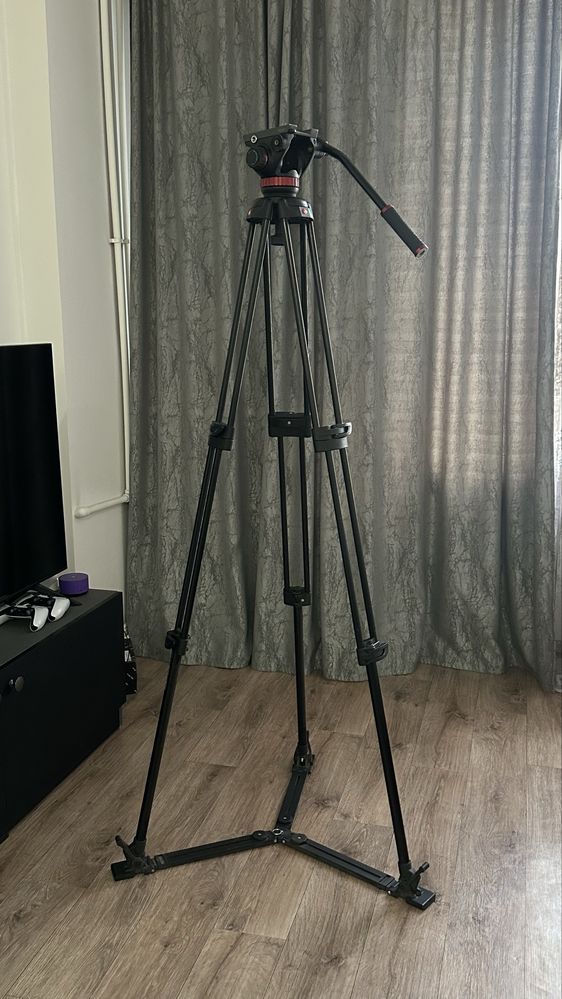 Штатив Manfrotto MVH502A