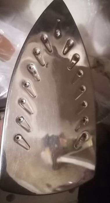 Утюг  бу работает