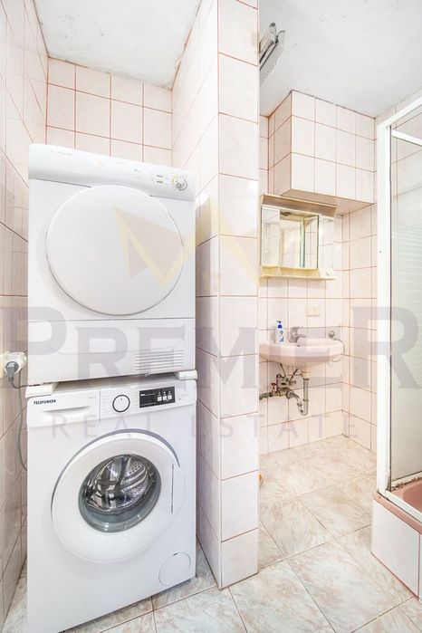 Продава се Четиристаен апартамент в Варна, Лятно кино Тракия - 110 кв.м за 1955 €/кв.м - Снимка #11