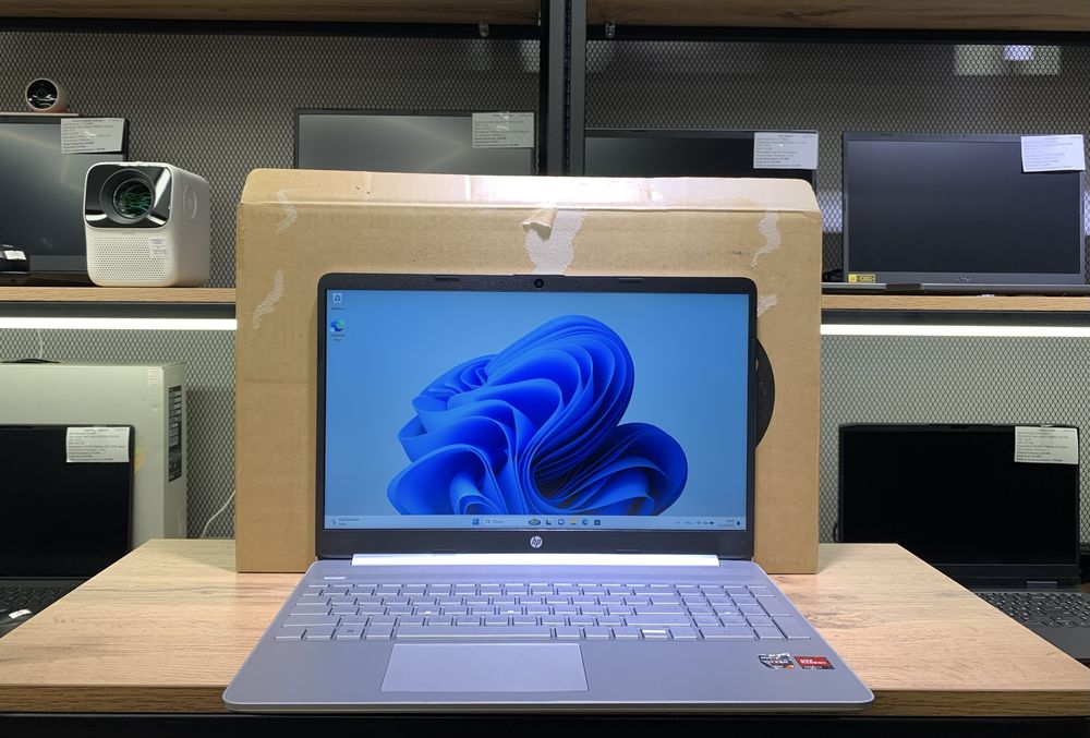Ноутбук HP Laptop, AMD Ryzen 7 5700U/8GB/SSD512GB, 10803/A10