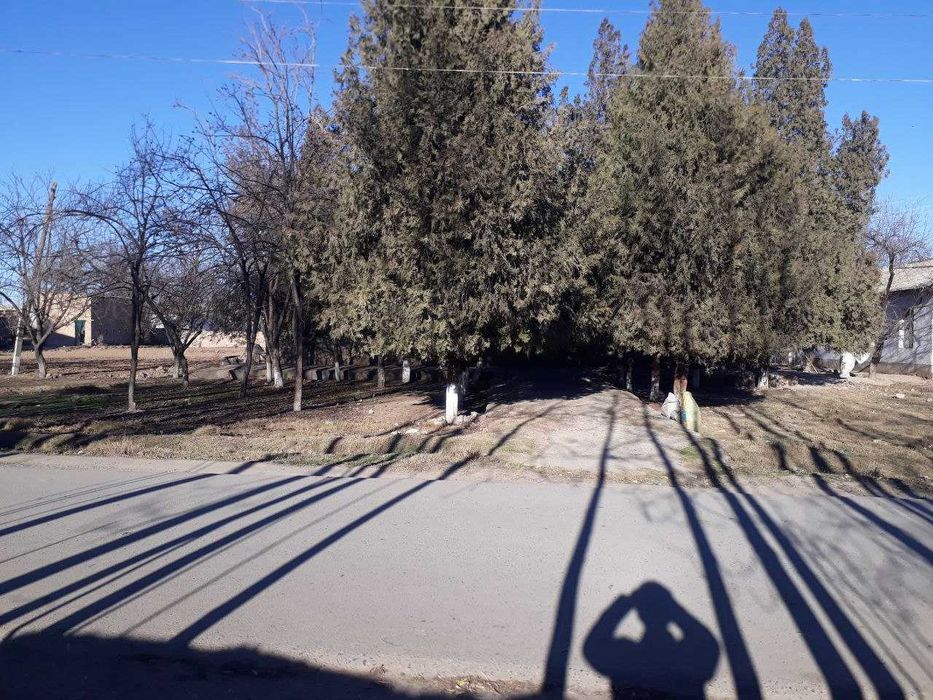 Шўрчи тум. Совуртепа маҳал. 15.75 соток ер биноси билан сотилади!!!