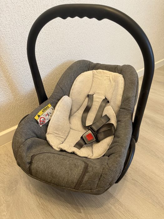 Детское автокресло (переноска)