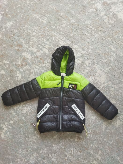 Продам детскую куртку