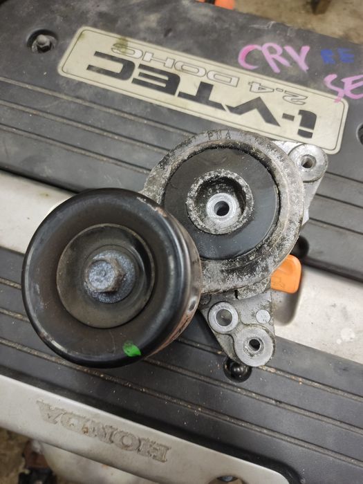 Натяжной ролик Honda CR-V RE