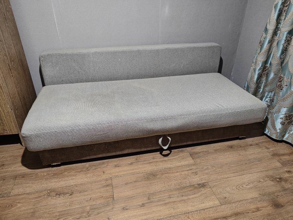 Продам раздвижной диван