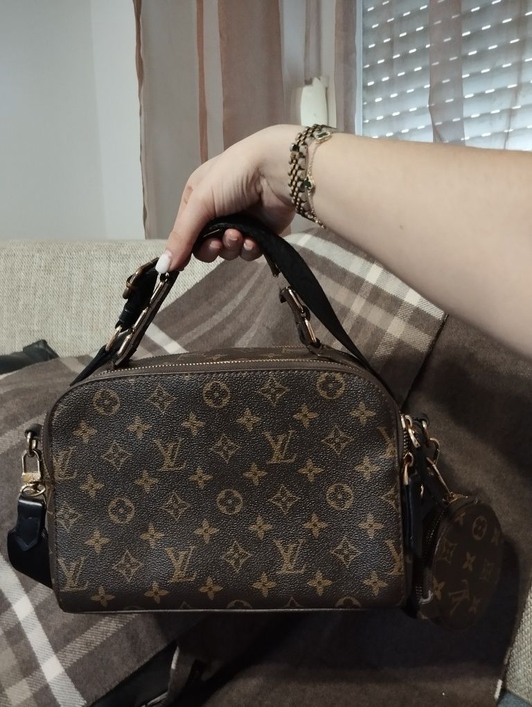 Дамски чанти louis vuitton,Prada,chanel,Versace