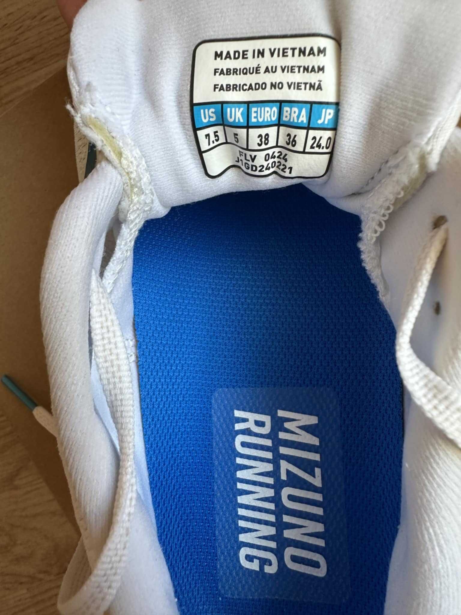 Маркови Дамски Маратонки Mizuno