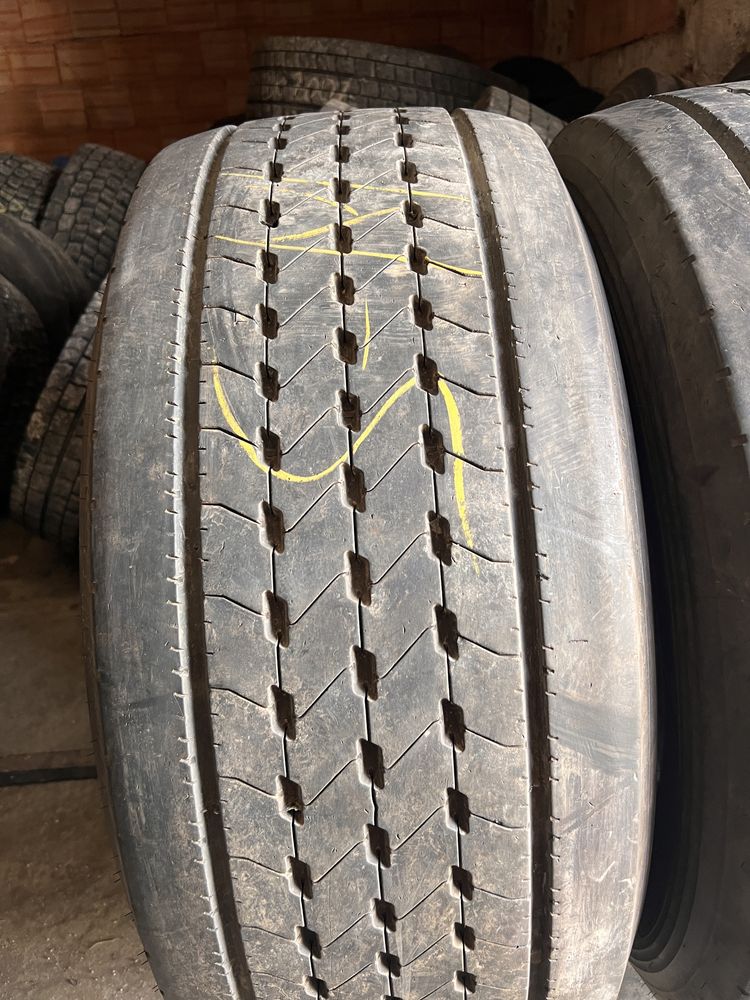 2 anvelope camion directie 385/55/22.5 , GoodYear , 11 mm !