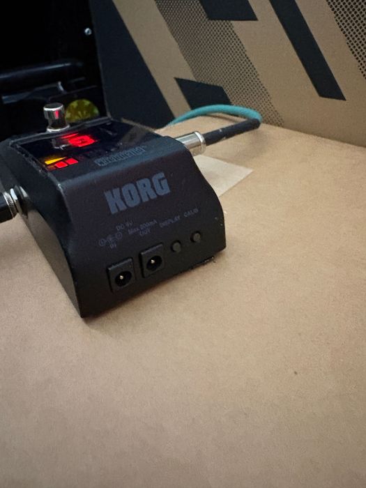 Китарен тунер Korg Pitchblack