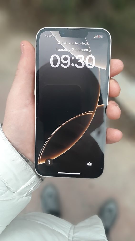 iphone 13 sotiladi