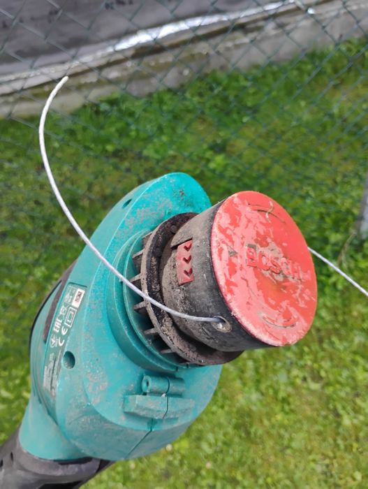 Trimer electric pentru gazon Bosch Art 24