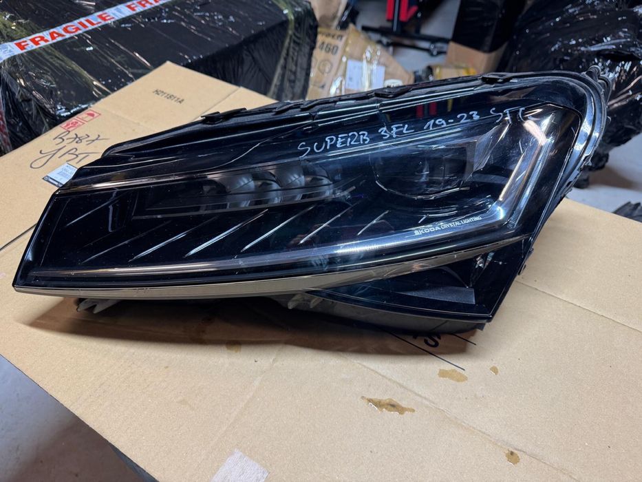 Far stanga complet Skoda Superb 3 FACELIFT FULL LED 2019-2024