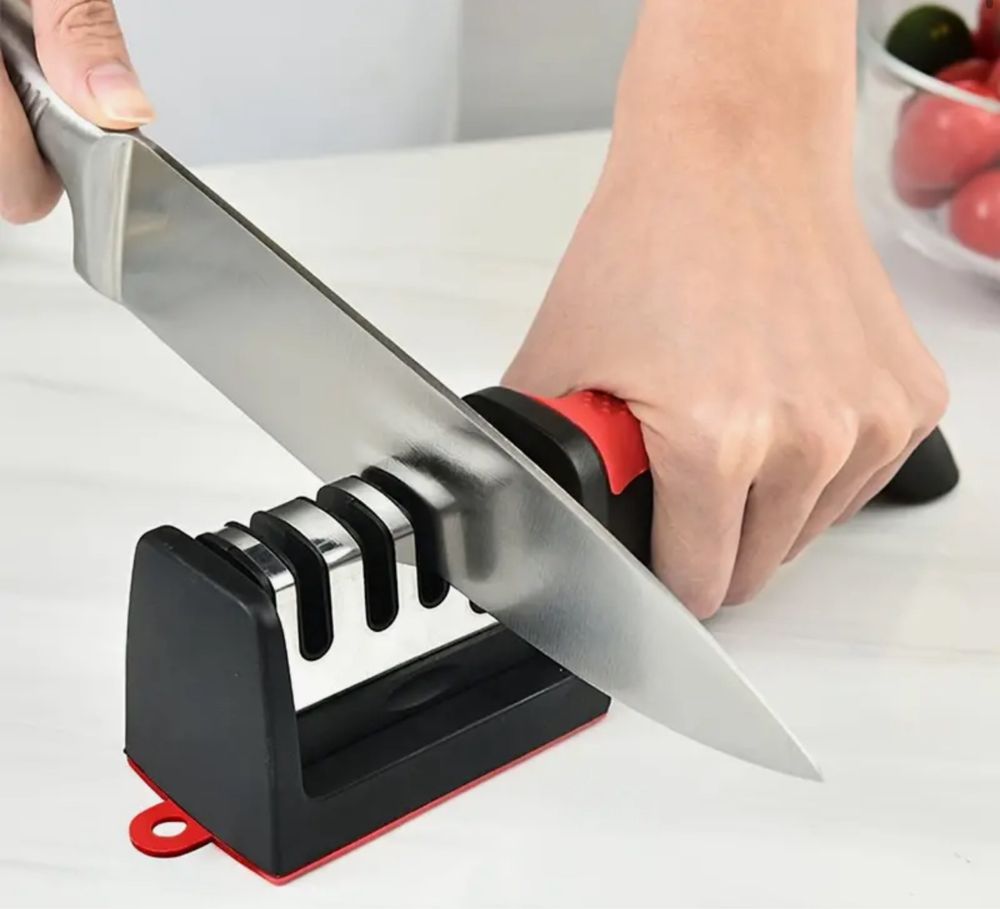 Dispozitiv de ascuțit cuțite universal