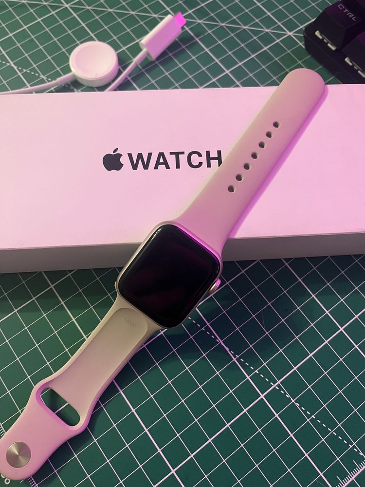 Apple Watch SE (Gen 2)