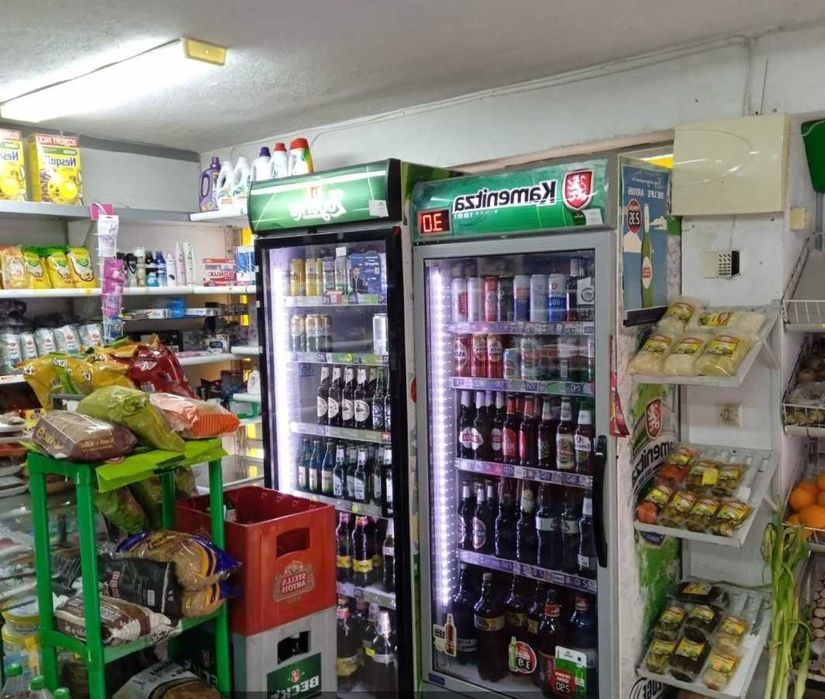 Продава се Магазин в Варна, Цветен квартал - 62 кв.м за 1968 €/кв.м - Снимка #1