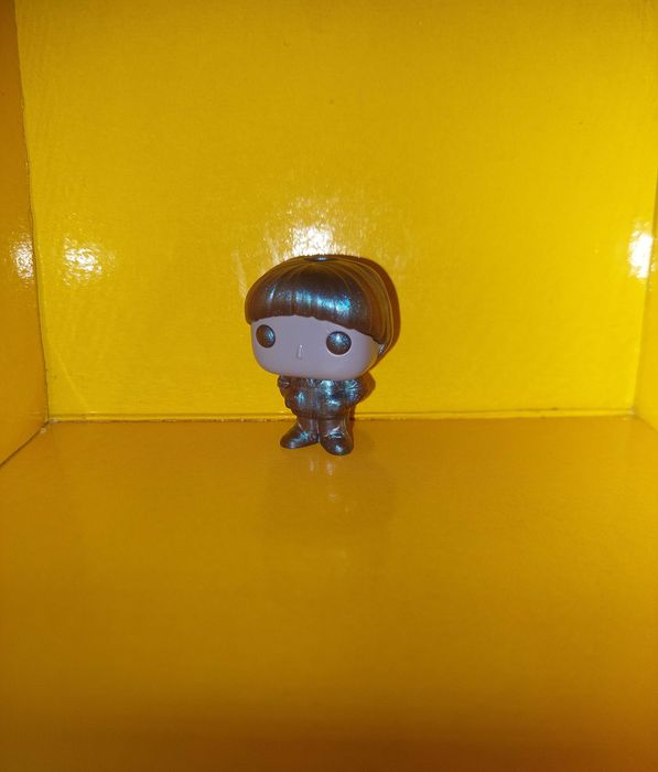 Kinder Joy Stranger Things Will Upside down