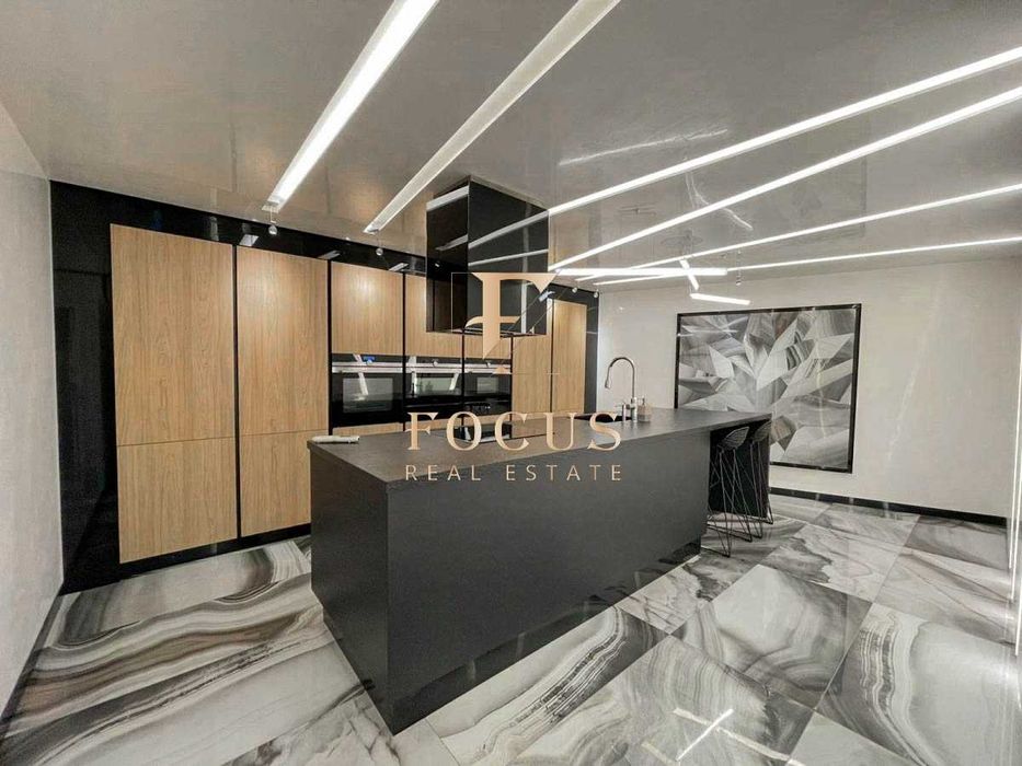 Продава се Двустаен апартамент в Пловдив, Кършияка - 130 кв.м за 1981 €/кв.м - Снимка #2