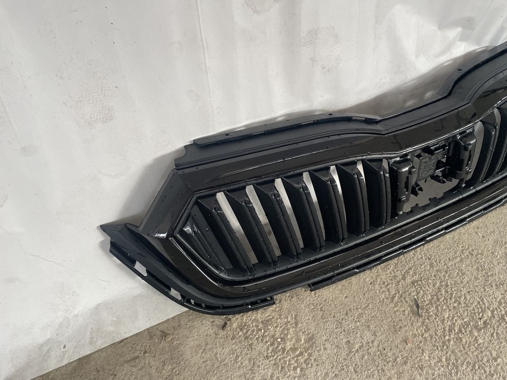 Grila radiator Skoda Octavia 4 negru lucios 2020 2021 2023