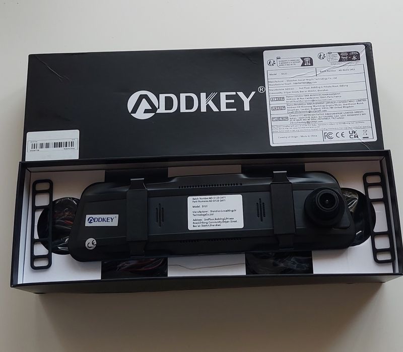 Oglinda retrovizoare cu camera.