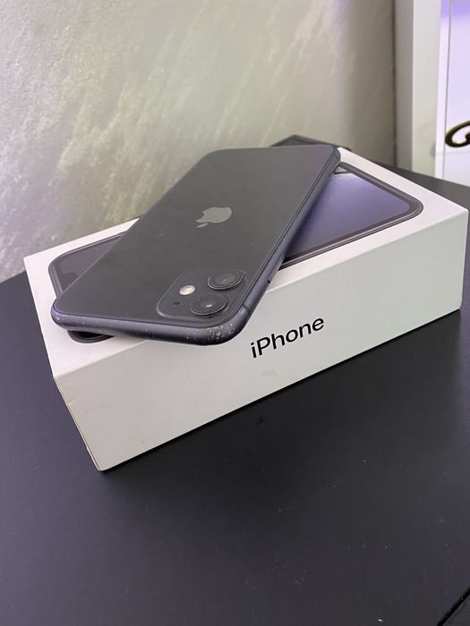 iPhone 11  в добро състояние