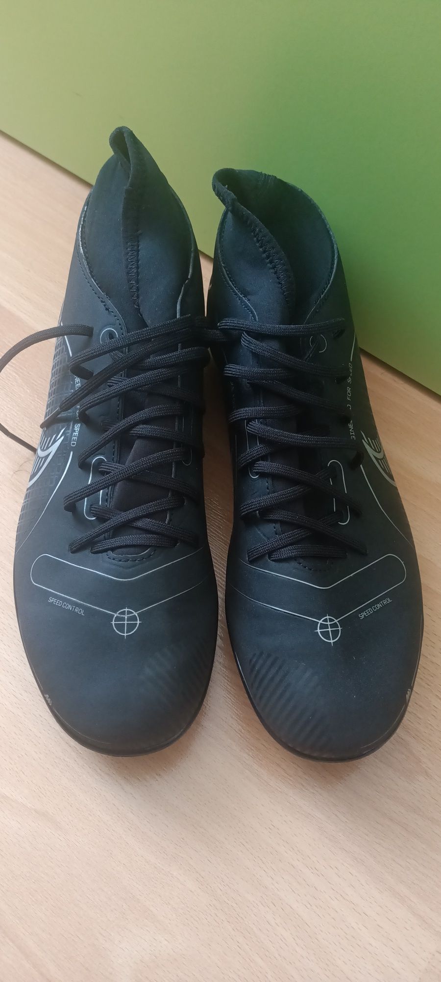 Adidași crampoane nike