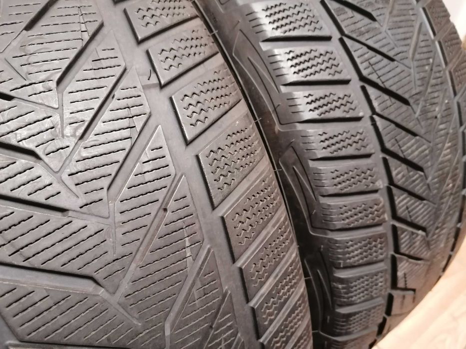 255/45/18 Vredestein / зимни гуми
