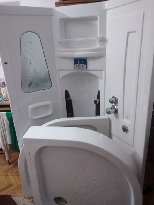 Cabină de duș autoportanta