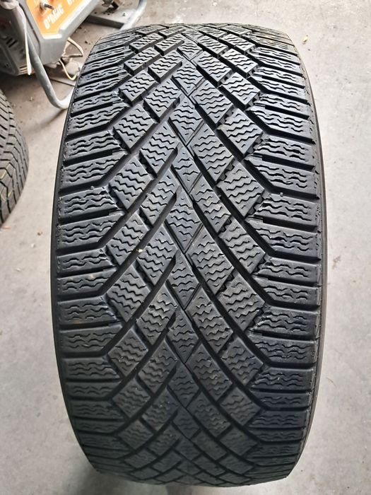 Anvelope second iarna 235 35 R19 Continental 6mm 2022