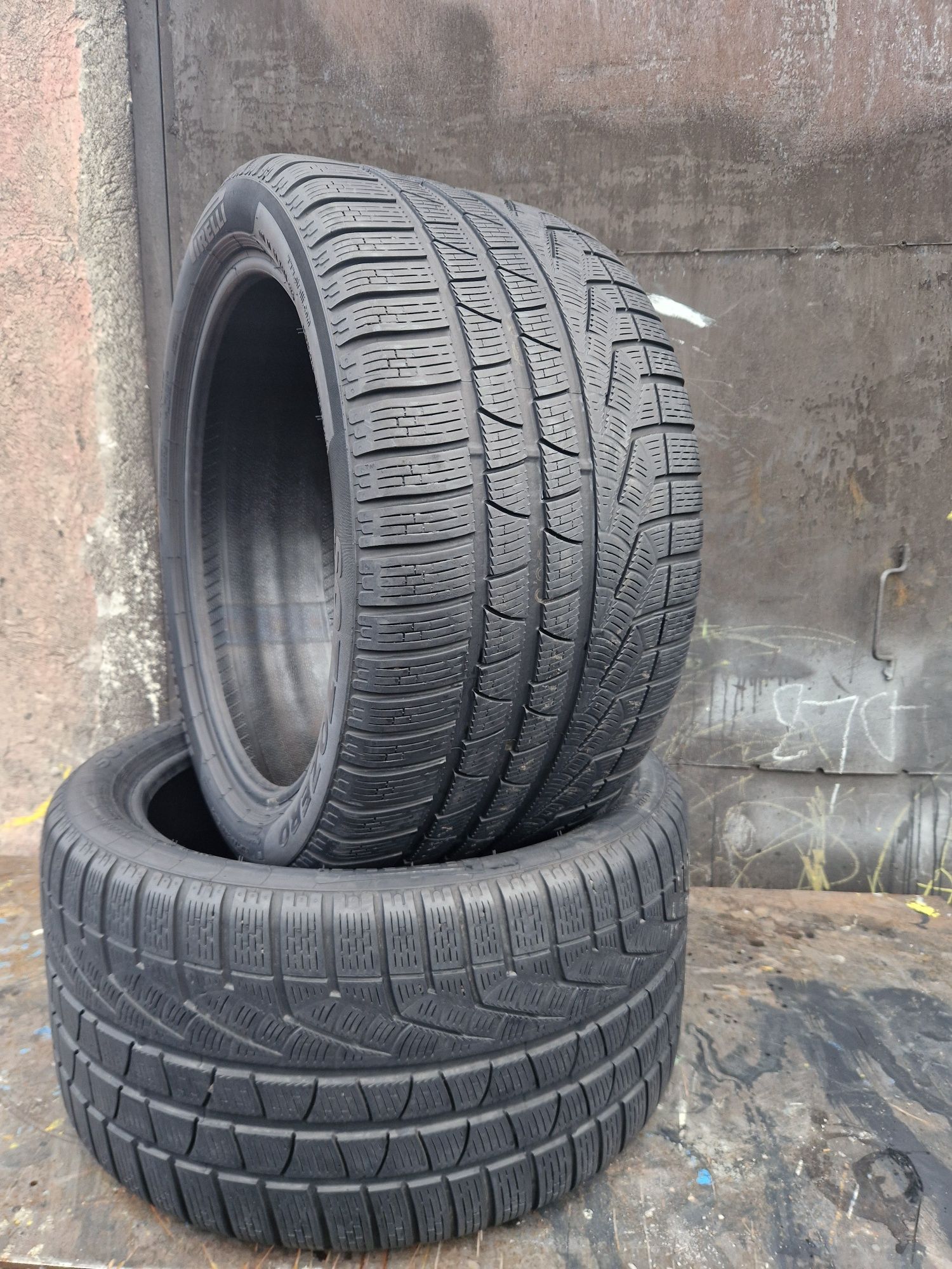 2 Anvelope Pirelli 295 35 R19 M+S